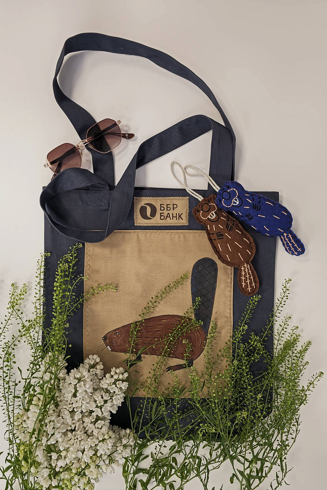 картинка Сумка - шоппер «Неси бобро»   магазин Одежда+ являющийся официальным дистрибьютором в России 