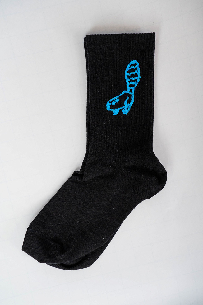 картинка Носки чёрные «Хвостатый бобр!» магазин Одежда+ являющийся официальным дистрибьютором в России 