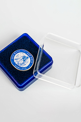 картинка Значок "Бобр" овальный от магазина Одежда+