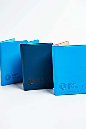 картинка Картхолдер «КАРТЫ.ДЕНЬГИ.ДВА БОБРА» (с персиковой вставкой) от магазина Одежда+