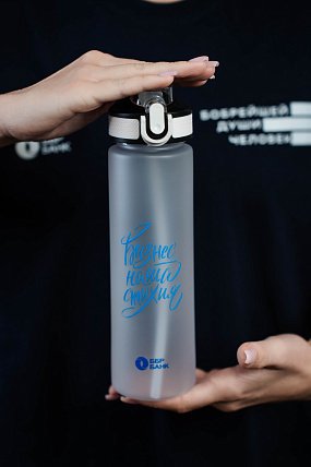 картинка Бутылка для воды "Бизнес - наша стихия» от магазина Одежда+