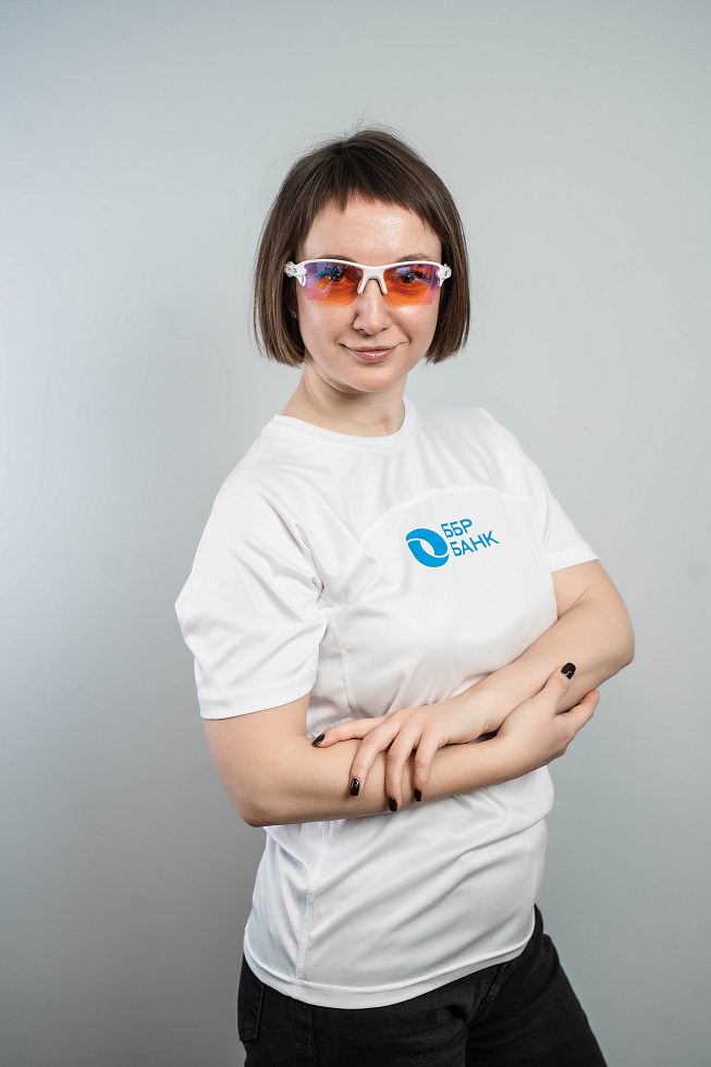 картинка Футболка спортивная белая магазин Одежда+ являющийся официальным дистрибьютором в России 