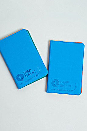 картинка Картхолдер «КАРТЫ.ДЕНЬГИ.ДВА БОБРА» (с персиковой вставкой) от магазина Одежда+