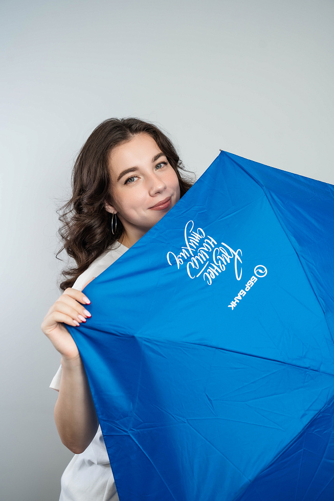 картинка Мини-зонт в чехле "Бизнес - наша стихия" магазин Одежда+ являющийся официальным дистрибьютором в России 